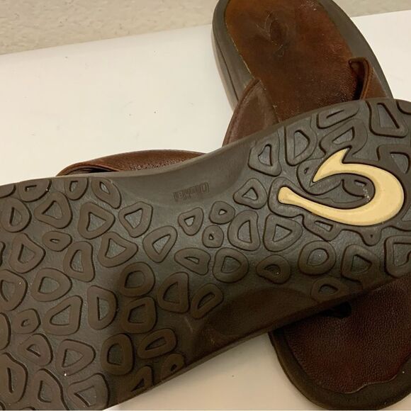 OluKai Kupuna Flip Flop Sandals Brown Leather Men’s Size 11M GUC main image 6